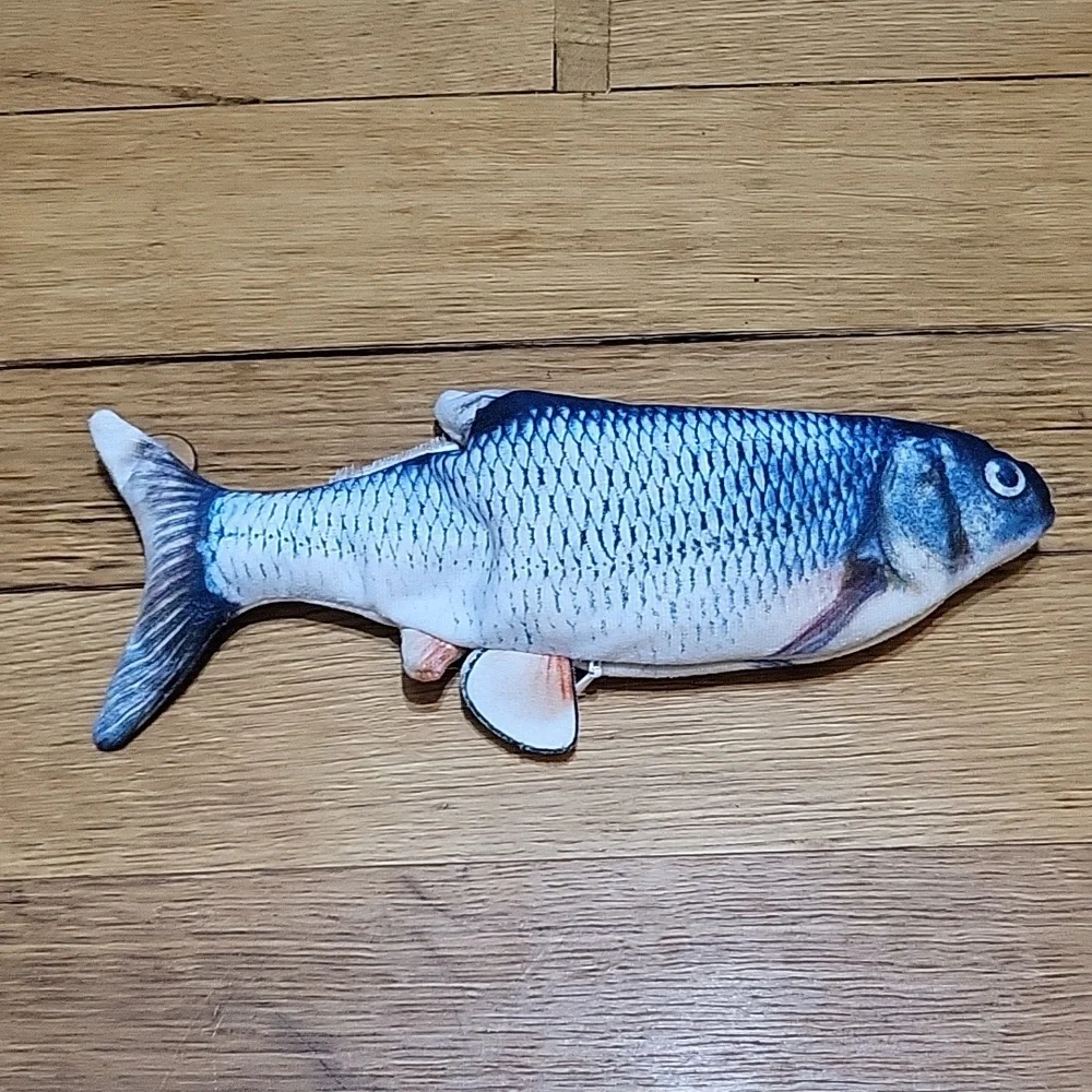 Ontel Flippity Fish Interactive Cat Toy